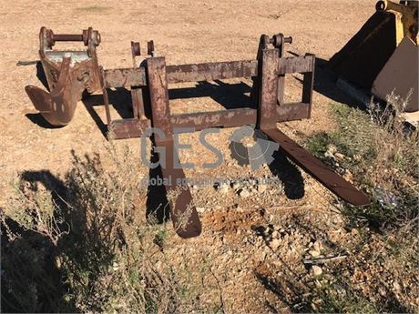 UNRESERVED - Pallet Forks ~1200 mm Item ID: 3563