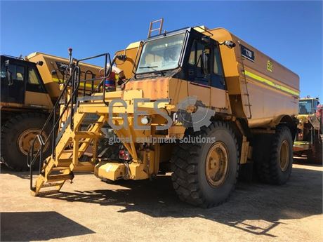 1998 Caterpillar 773D Water Cart 530