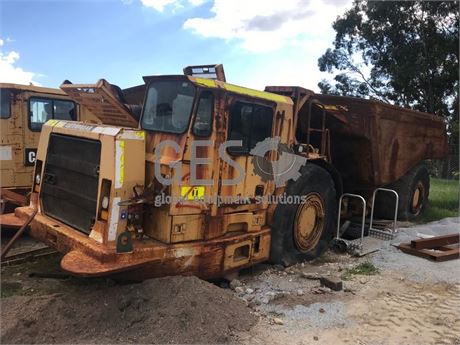 2004 Caterpillar AD55 Dump truck HUT018A