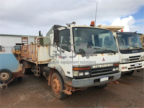 1997 Mitsubishi FM658M Beaver Tail Tray Truck with ramps Asset KCE210, TK210