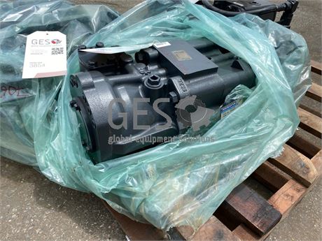 Komatsu WA900-3 Steering Pump NEW Part No 708-4L-00931