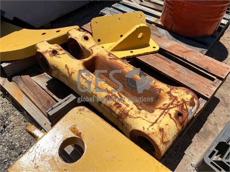Komatsu H Link to suit approx. 30 tonne Part 207-70-53110 Used