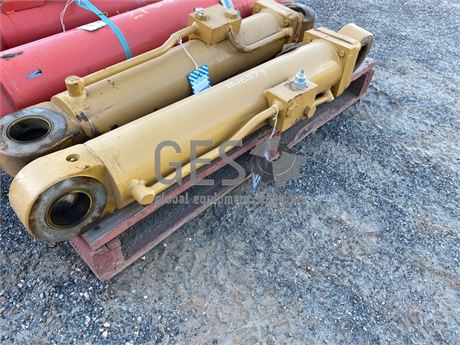 Caterpillar Cylinder Steering to suit R2900G SNM027