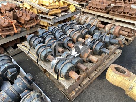 Komatsu Carry Rollers x 21 to suit HB335LC-1, PC270, PC300, PC3509