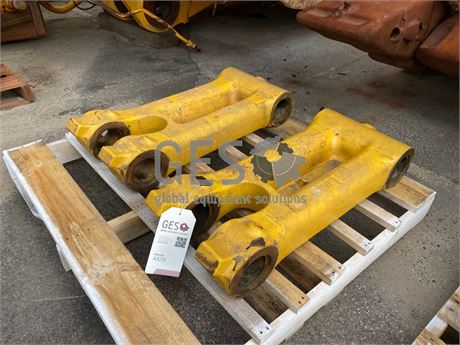 Komatsu H Link x 2 Part 203-70-73111 ItemID_4428