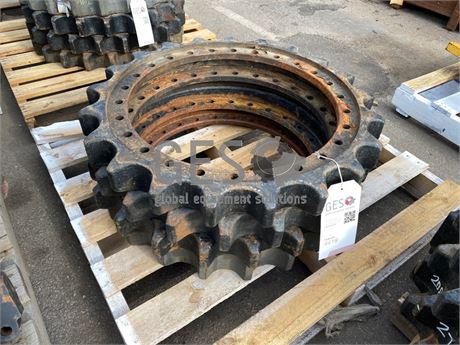 Komatsu Sprockets x 4 to suit PC400 ItemID_4419