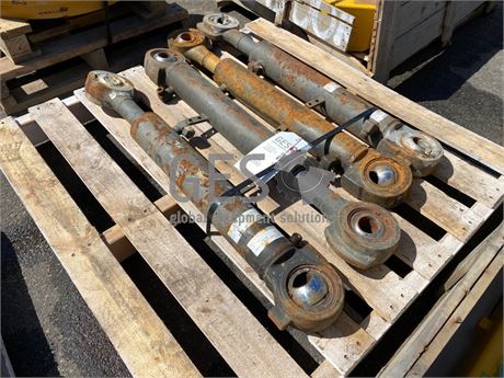 Komatsu Cylinders Steering x 4 ItemID_4350