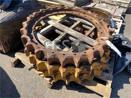 Komatsu Sprockets x 3 ItemID_4534