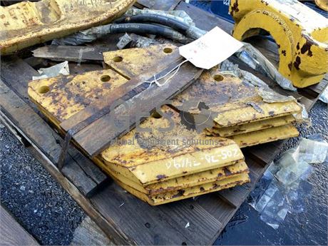 Komatsu GET Cutting Edges x 6 Part 205-70-74190