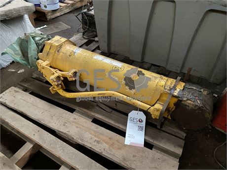 Komatsu Ripper Tilt Cylinder to suit D375-5, D375-5EO