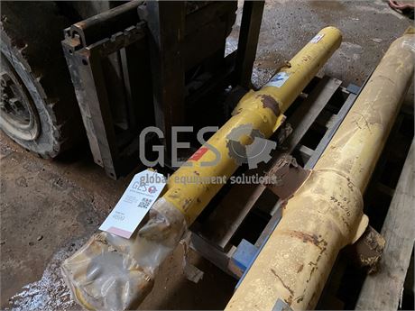 Komatsu Cylinder Blade Lift to suit D155-3, D155-5 REMAN