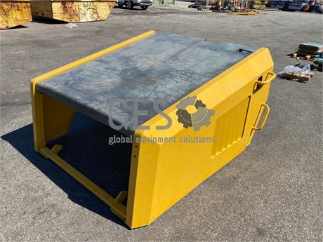 Komatsu Bonnet / Hood Part 56B-84-11831 ItemID_4097