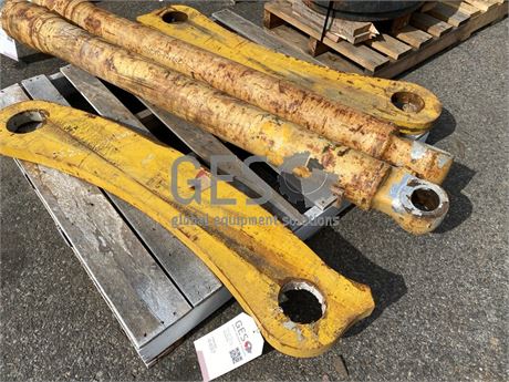 Komatsu Lever x 2 Part appears to be 209-70-33330 ItemID_4497