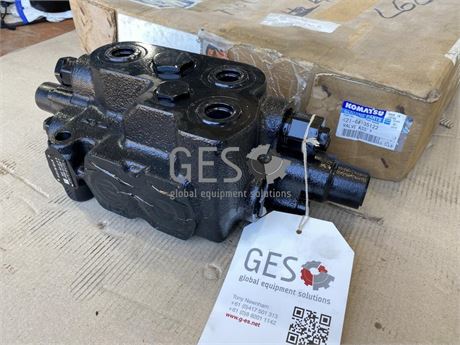 Komatsu Valve Assembly Part 421-64-35122