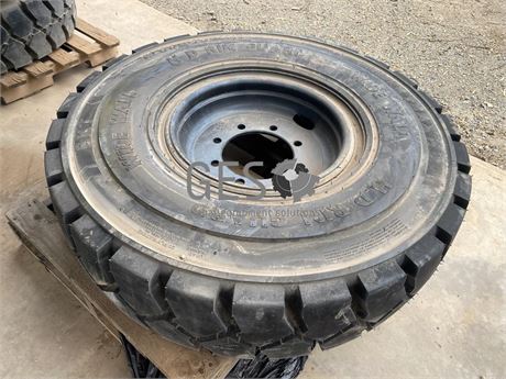 BKT 10.00-20NHS Power Trax tyres on rims NEW x 4