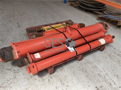Various Hydraulic Cylinders x 5 Refurbished Toro Truck & Cabolter