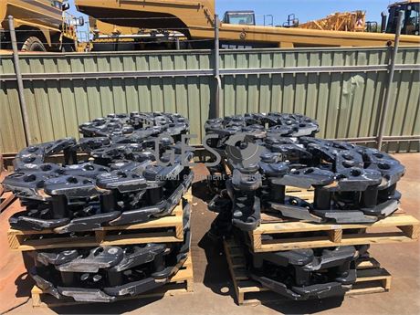 Komatsu PC2000-8 Track Links NEW