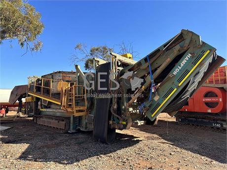2012 Terex Powerscreen Warrior 2400 Scalping Screen Running with dusted engine