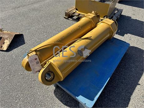 2007 Caterpillar Cylinders Lift to suit 773F x 2