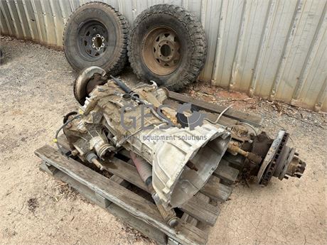 Toyota Land Cruiser Transmission, Diff and 2 x tyres to suit Land Cruiser Ute
