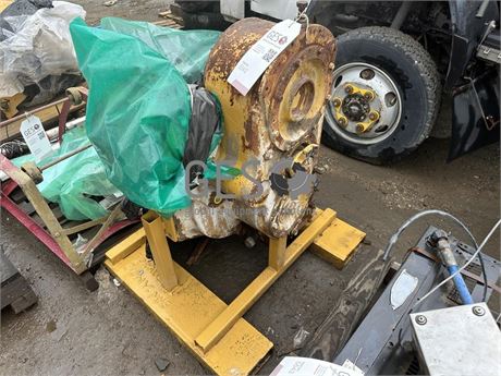 Caterpillar Torque Converter to suit R1700 on transport frame Used