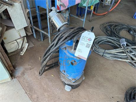 Tsurumi 1000 volt 5.5 KW submissible pump with cable & plug As New