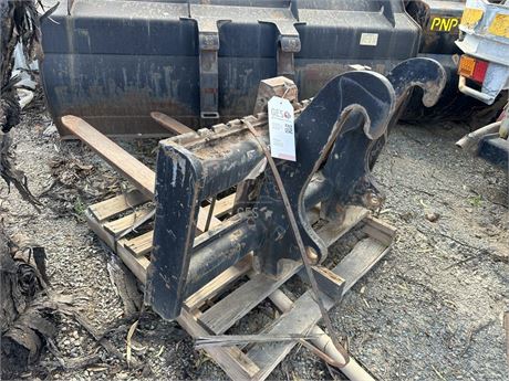 Caterpillar Fork tynes to suit 930 Tool carrier