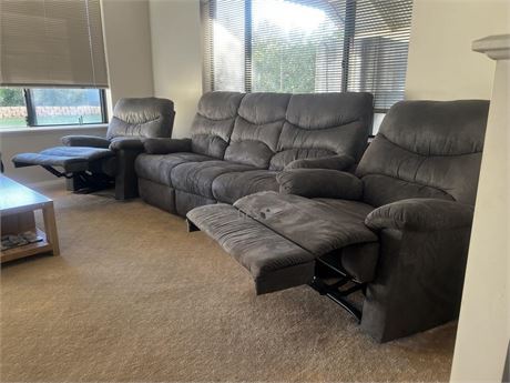 5 Seater Reclining Lounge 2 x Singles 1 x 3 Seater