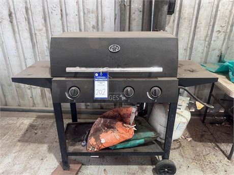 4 Burner gas BBQ