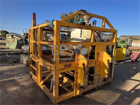 2013 ET Mining Work Platform with ET ANFO Kettle