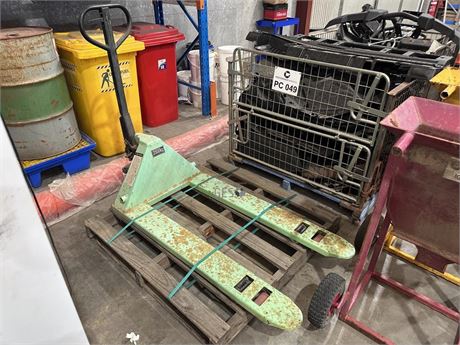 Pallet trolley