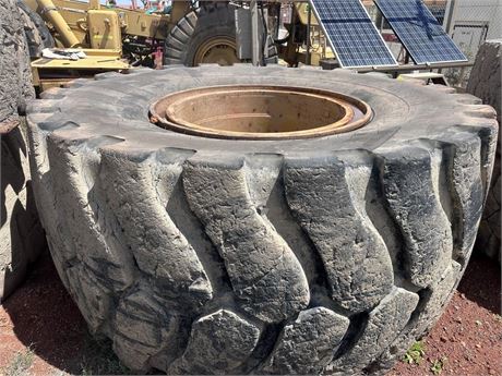 Michelin 45/65/R45 XLD D1 L4 on rim used