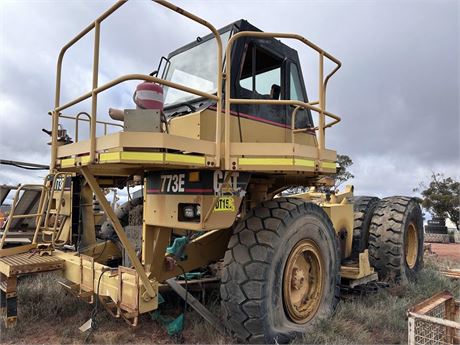 2003 Caterpillar 773E Chassis only with loose parts