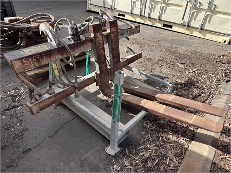 2018 Volvo L120H Forks model 83773