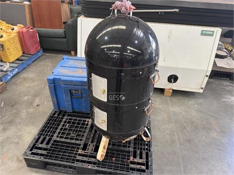 Pro Q Elite BBQ Smoker with box of charcoal