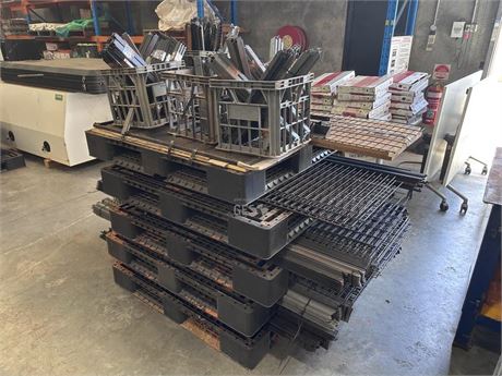 Mesh shelving package