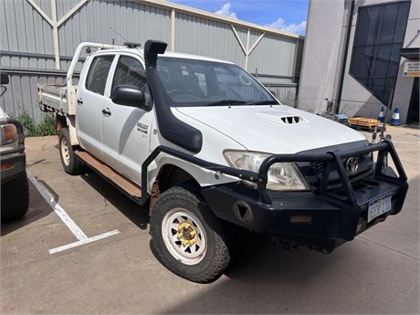 2011 Toyota Hilux KUN26R 3.0 D4D SR Dual cab tray back