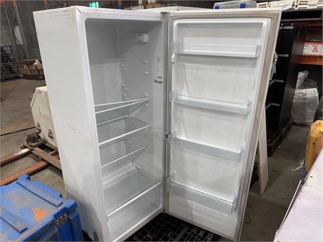 Hisense Refrigerator 240 litre HRAF242
