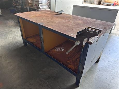 Steel workbench with Dawn vice