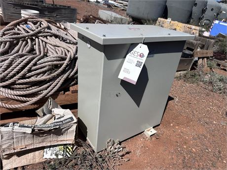 Universal Transformer 40 KVA 3ph 1000 to 1ph 415 volt transformer unused