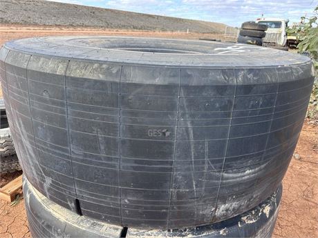 Bridgestone 26.5R25 VSMS2 x 2