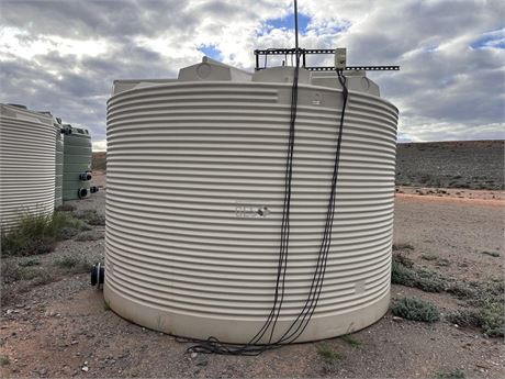 2017 Coerco 32 KL poly tank with fittings Used