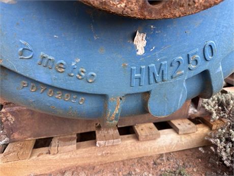Metso LHC-D C5 size HM250 100mm impeller pump on frame no drive motor