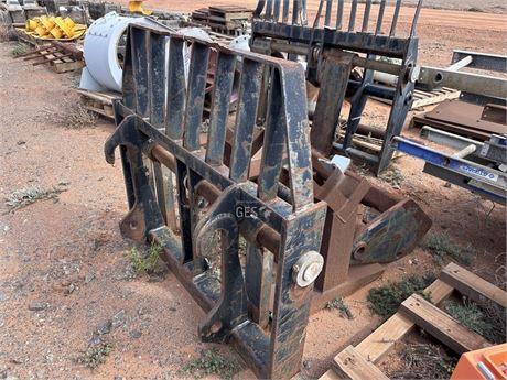 forks quick hitch to suit unknown machine