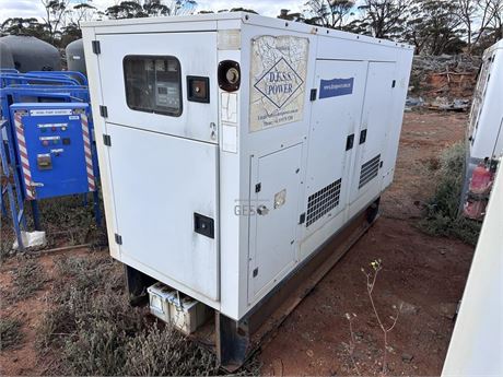 2013 DESS Power DC106S/B 96 KVA Cummins / Stamford generator parts missing