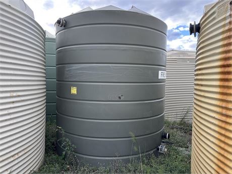 Rapid Plastics Poly tank with fittings Used