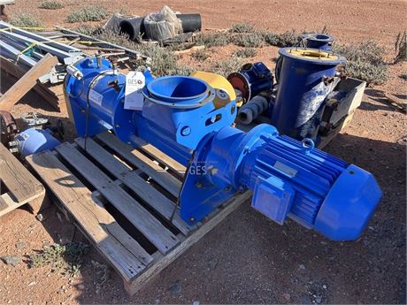 2018 WAM Group Inquip auger with drive motor & outlet feeder