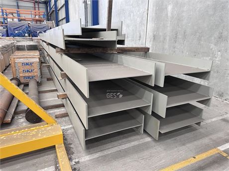 I Beam 900 mm x 300 mm x 12.2 mtrs unused x 1 length