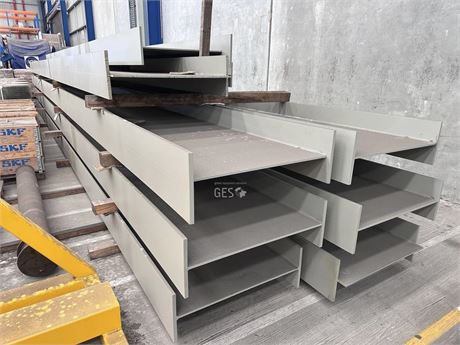 I Beam 900 mm x 300 mm x 12.2 mtrs unused x 1 length