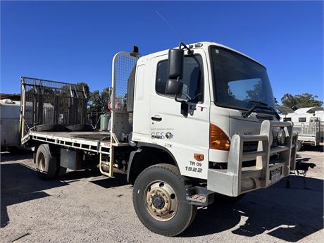 2012 Hino GT8J GT1J SER 2 1322 manual Euro 5 6.5 mtr single axle